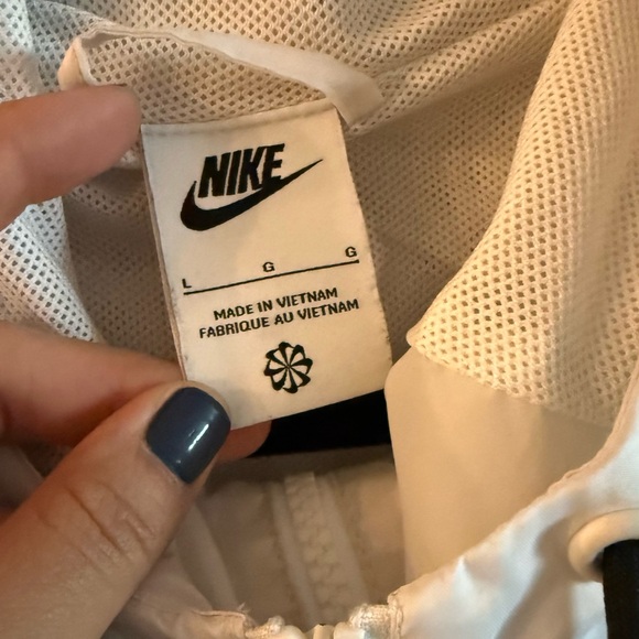 Nike Men’s Large White Gray Hooded Windbreaker Full Zip Jacket - Picture 2 of 3